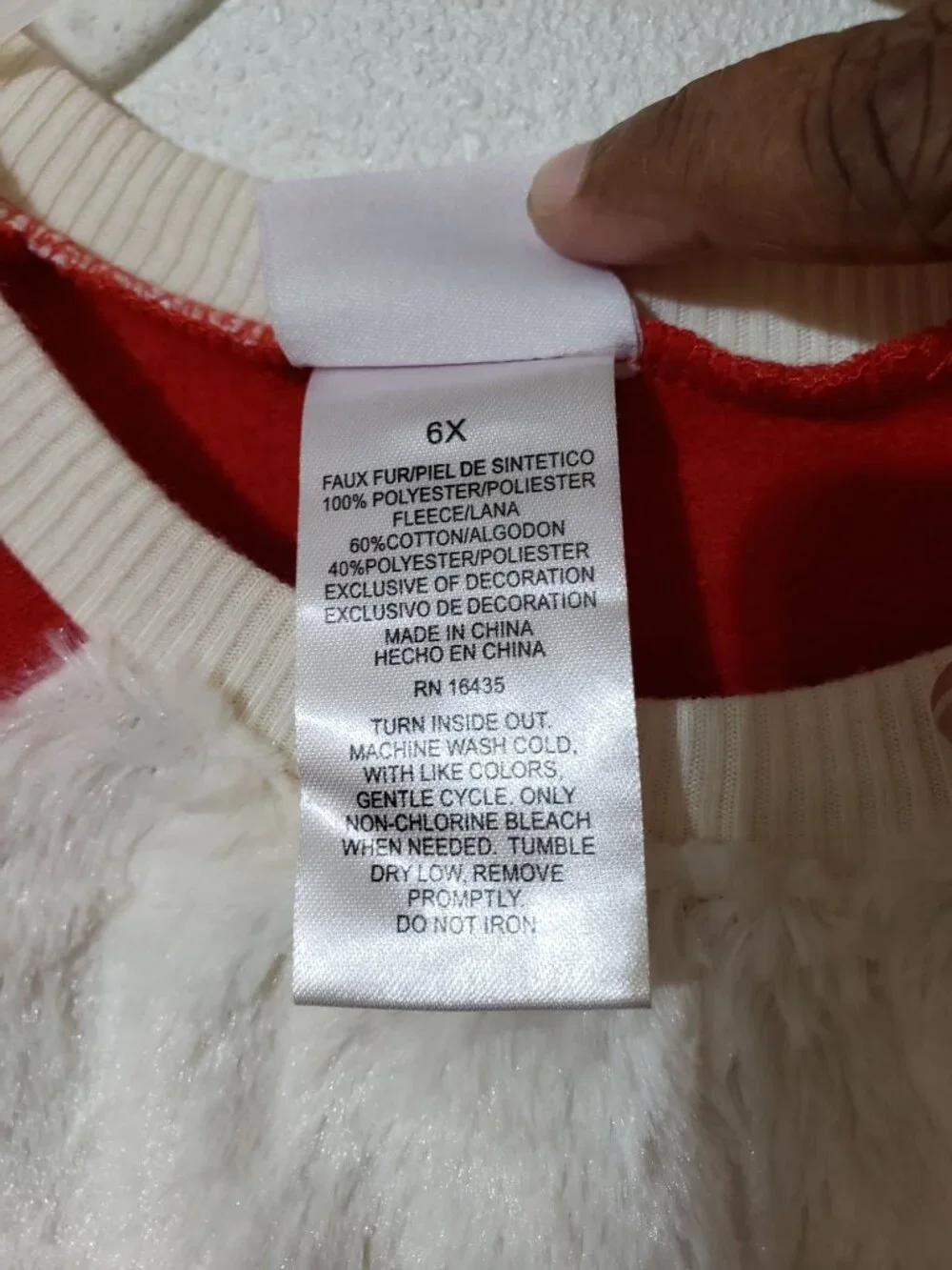 Nannette Kids santa sweatshirt, size 6X
